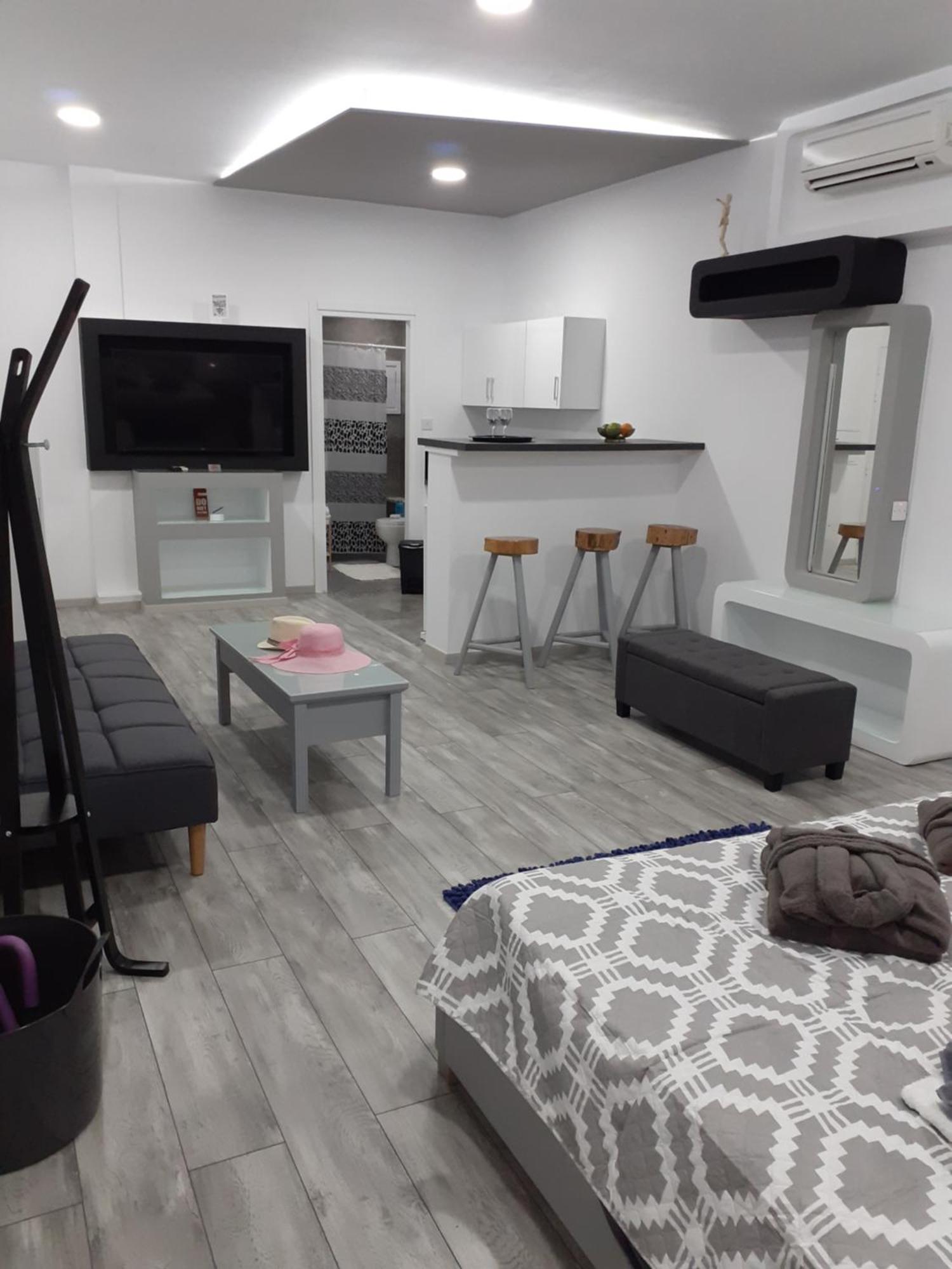 Deluxe Yiota'S Studio ! Klorakas Rom bilde